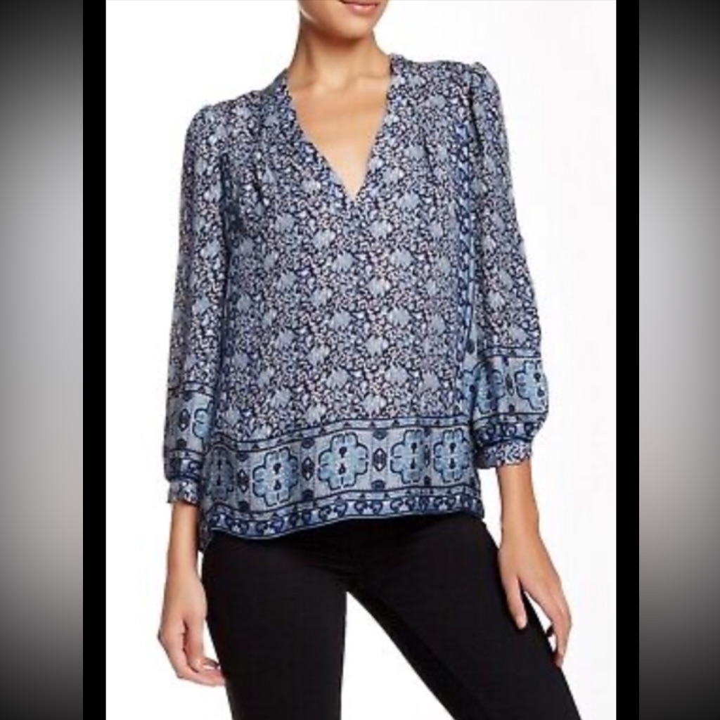 Joie Blouse 100% Silk Frazier Top Blue Floral Pullover V Neckline Sz Xs